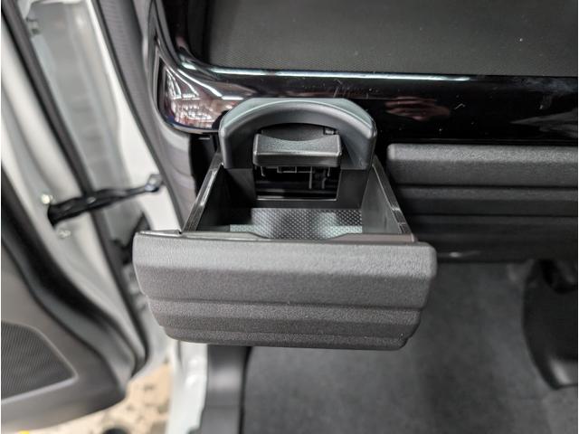 スペーシアカスタム ハイブリッドＸＳターボ　届出済未使用車　スズキセーフティサポート　アダプティブクルーズコントロール　ＬＥＤヘッドライト　コーナーセンサー　オートライト　ターボ車　パドルシフト　ヘッドアップディスプレイ　ステアリングヒーター（44枚目）