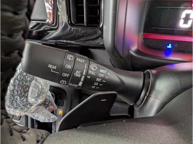 スペーシアカスタム ハイブリッドＸＳターボ　届出済未使用車　スズキセーフティサポート　アダプティブクルーズコントロール　ＬＥＤヘッドライト　コーナーセンサー　オートライト　ターボ車　パドルシフト　ヘッドアップディスプレイ　ステアリングヒーター（68枚目）