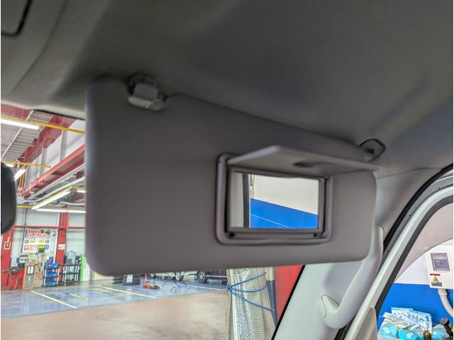 エブリイワゴン ＰＺターボ　標準ルーフ　ターボ車　キーレスキー　左側パワースライドドア　電動格納ドアミラー　フォグランプ　ＣＤオーディオ　１４インチアルミホイール　オートエアコン（68枚目）