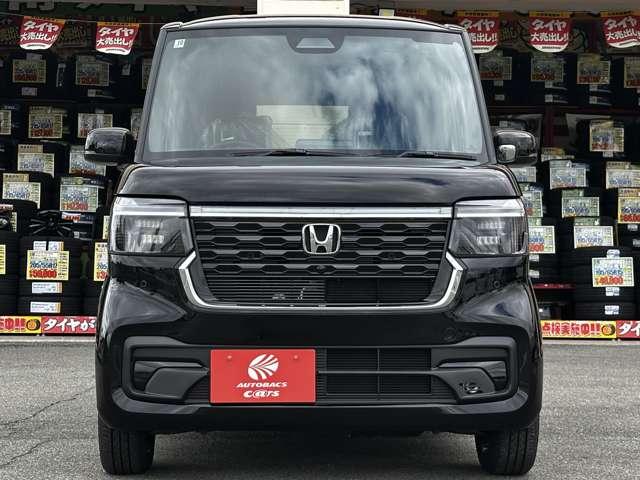 N-BOXカスタム ベースグレード 届出済未使用車 ホンダセンシング ダイレクトプロジェクション式フルLEDヘッドライト 左側パワースライドドア 運転席・助手席シートヒーター オートリトラミラー 14インチアルミホイール(7枚目)