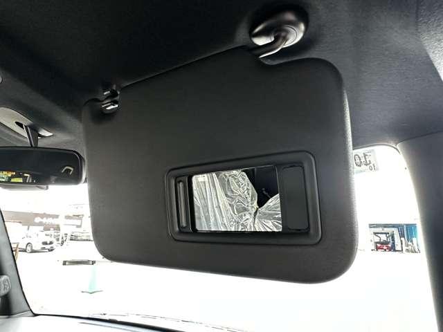 N-BOXカスタム ベースグレード 届出済未使用車 ホンダセンシング ダイレクトプロジェクション式フルLEDヘッドライト 左側パワースライドドア 運転席・助手席シートヒーター オートリトラミラー 14インチアルミホイール(21枚目)