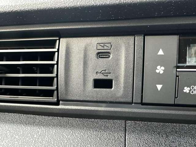 N-BOXカスタム ベースグレード 届出済未使用車 ホンダセンシング ダイレクトプロジェクション式フルLEDヘッドライト 左側パワースライドドア 運転席・助手席シートヒーター オートリトラミラー 14インチアルミホイール(33枚目)