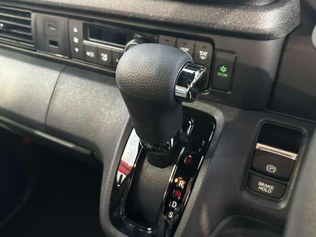 N-BOXカスタム ベースグレード 届出済未使用車 ホンダセンシング ダイレクトプロジェクション式フルLEDヘッドライト 左側パワースライドドア 運転席・助手席シートヒーター オートリトラミラー 14インチアルミホイール(35枚目)