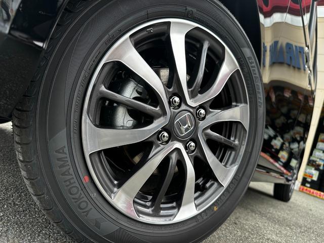 N-BOXカスタム ベースグレード 届出済未使用車 ホンダセンシング ダイレクトプロジェクション式フルLEDヘッドライト 左側パワースライドドア 運転席・助手席シートヒーター オートリトラミラー 14インチアルミホイール(11枚目)