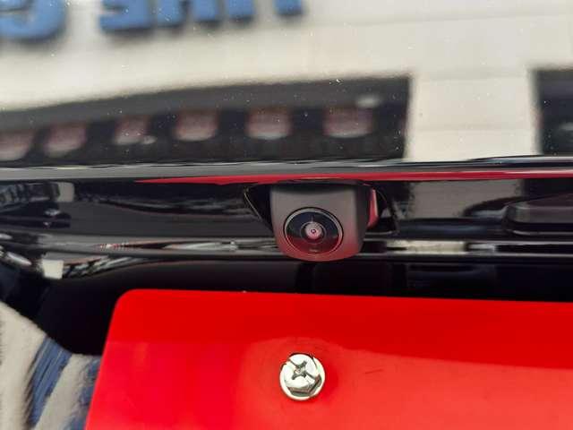 N-BOXカスタム ベースグレード 届出済未使用車 ホンダセンシング ダイレクトプロジェクション式フルLEDヘッドライト 左側パワースライドドア 運転席・助手席シートヒーター オートリトラミラー 14インチアルミホイール(12枚目)