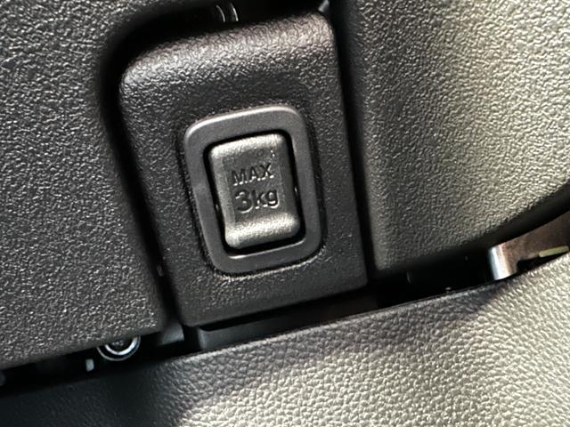 N-BOXカスタム ベースグレード 届出済未使用車 ホンダセンシング ダイレクトプロジェクション式フルLEDヘッドライト 左側パワースライドドア 運転席・助手席シートヒーター オートリトラミラー 14インチアルミホイール(35枚目)