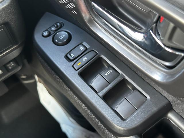 N-BOXカスタム ベースグレード 届出済未使用車 ホンダセンシング ダイレクトプロジェクション式フルLEDヘッドライト 左側パワースライドドア 運転席・助手席シートヒーター オートリトラミラー 14インチアルミホイール(38枚目)