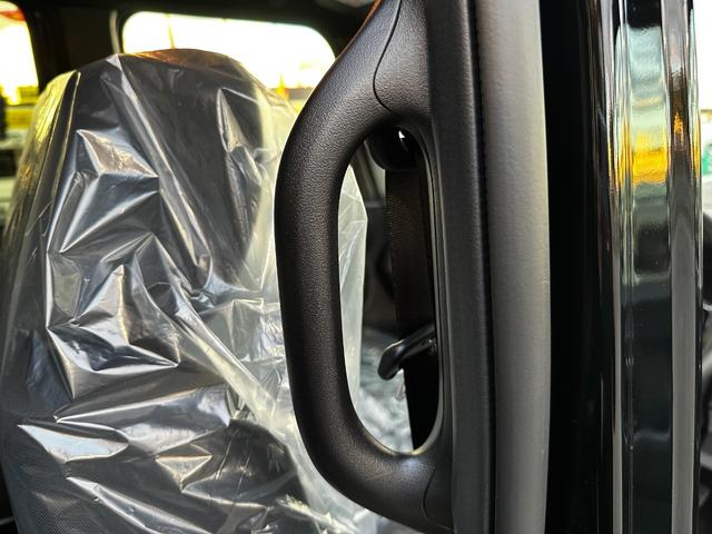 N-BOXカスタム ベースグレード 届出済未使用車 ホンダセンシング ダイレクトプロジェクション式フルLEDヘッドライト 左側パワースライドドア 運転席・助手席シートヒーター オートリトラミラー 14インチアルミホイール(45枚目)