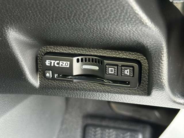 ヴェゼル e:HEV Z 登録済未使用車 Honda CONNECTディスプレー ETC2.0車載器 ワイヤレス充電器 マルチビューカメラシステム プレミアムオーディオ 後退出庫サポート ブラインドスポットインフォメーション(12枚目)