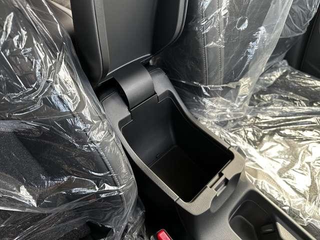 ヴェゼル e:HEV Z 登録済未使用車 Honda CONNECTディスプレー ETC2.0車載器 ワイヤレス充電器 マルチビューカメラシステム プレミアムオーディオ 後退出庫サポート ブラインドスポットインフォメーション(46枚目)