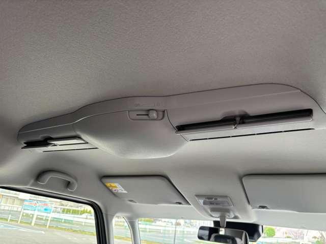 スペーシアカスタム ハイブリッドＸＳターボ　届出済未使用車　スズキセーフティサポート　パドルシフト　スリムサーキュレーター　両側パワースライドドア　ステアリングヒーター　運転席・助手席シートヒーター　本革巻ステアリングホイール　１５インチアルミ（17枚目）