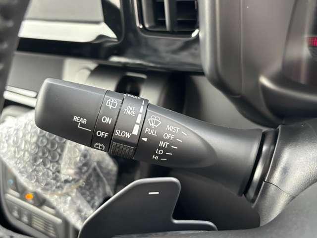 スペーシアカスタム ハイブリッドＸＳターボ　届出済未使用車　スズキセーフティサポート　パドルシフト　スリムサーキュレーター　両側パワースライドドア　ステアリングヒーター　運転席・助手席シートヒーター　本革巻ステアリングホイール　１５インチアルミ（22枚目）