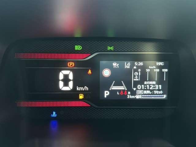 スペーシアカスタム ハイブリッドＸＳターボ　届出済未使用車　スズキセーフティサポート　パドルシフト　スリムサーキュレーター　両側パワースライドドア　ステアリングヒーター　運転席・助手席シートヒーター　本革巻ステアリングホイール　１５インチアルミ（25枚目）