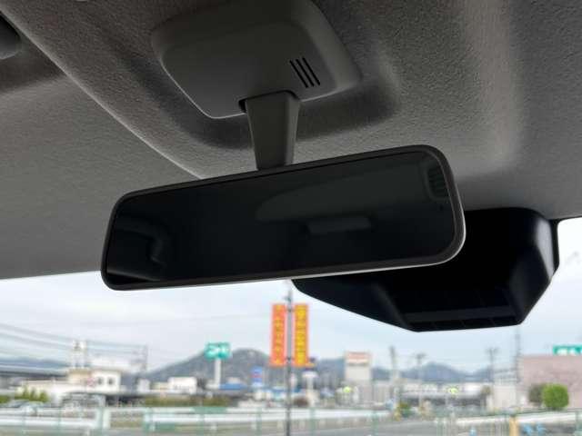 スペーシアカスタム ハイブリッドＸＳターボ　届出済未使用車　スズキセーフティサポート　パドルシフト　スリムサーキュレーター　両側パワースライドドア　ステアリングヒーター　運転席・助手席シートヒーター　本革巻ステアリングホイール　１５インチアルミ（32枚目）