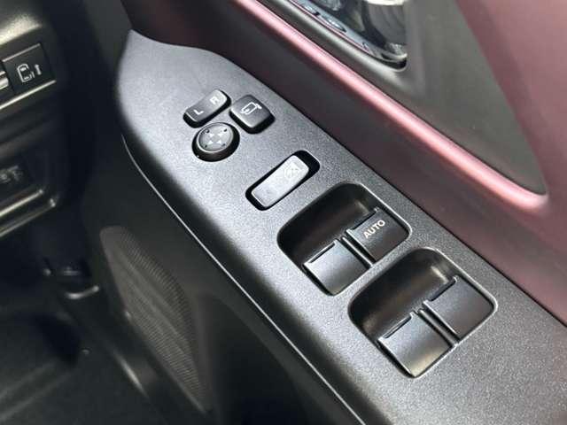 スペーシアカスタム ハイブリッドＸＳターボ　届出済未使用車　スズキセーフティサポート　パドルシフト　スリムサーキュレーター　両側パワースライドドア　ステアリングヒーター　運転席・助手席シートヒーター　本革巻ステアリングホイール　１５インチアルミ（43枚目）