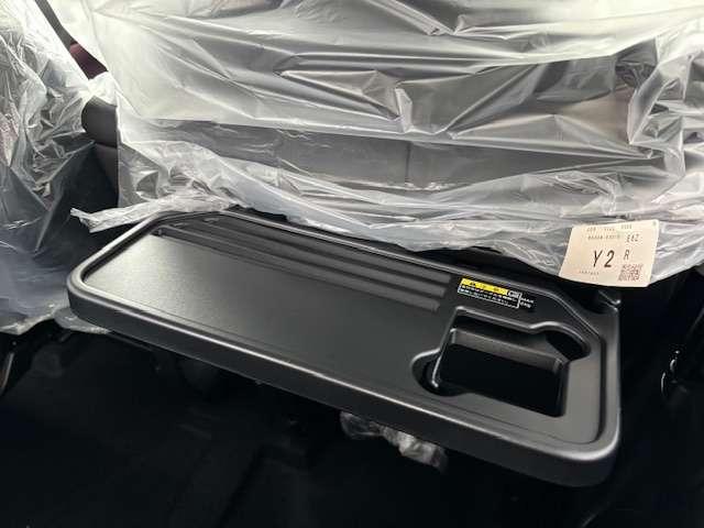 スペーシアカスタム ハイブリッドＸＳターボ　届出済未使用車　スズキセーフティサポート　パドルシフト　スリムサーキュレーター　両側パワースライドドア　ステアリングヒーター　運転席・助手席シートヒーター　本革巻ステアリングホイール　１５インチアルミ（48枚目）