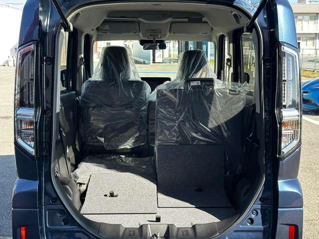 スペーシアカスタム ハイブリッドＸＳターボ　届出済未使用車　スズキセーフティサポート　パドルシフト　スリムサーキュレーター　両側パワースライドドア　ステアリングヒーター　運転席・助手席シートヒーター　本革巻ステアリングホイール　１５インチアルミ（55枚目）