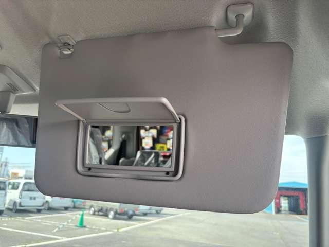 スペーシア ハイブリッドＸ　届出済未使用車　スズキセーフティサポート　リモート格納ドアミラー　スリムサーキュレーター　両側パワースライドドア　ロールサンシェード　運転席・助手席シートヒーター　パーソナルテーブル（19枚目）