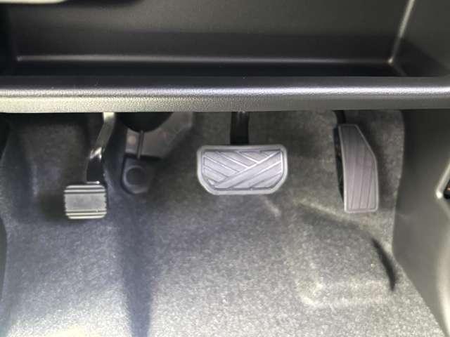 スペーシア ハイブリッドＸ　届出済未使用車　スズキセーフティサポート　リモート格納ドアミラー　スリムサーキュレーター　両側パワースライドドア　ロールサンシェード　運転席・助手席シートヒーター　パーソナルテーブル（24枚目）