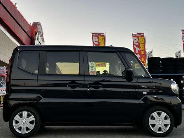 スペーシア ハイブリッドＸ　届出済未使用車　スズキセーフティサポート　リモート格納ドアミラー　スリムサーキュレーター　両側パワースライドドア　ロールサンシェード　運転席・助手席シートヒーター　パーソナルテーブル（57枚目）