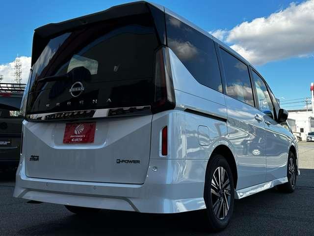 セレナ 日産コネクトナビ アラウンドビューモニター 前後ドライブレコーダー ETC2.0 SOSコール ホットプラスパッケージ インテリジェントルームミラー プロパイロット ワイヤレス充電(8枚目)