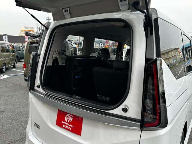 セレナ 日産コネクトナビ アラウンドビューモニター 前後ドライブレコーダー ETC2.0 SOSコール ホットプラスパッケージ インテリジェントルームミラー プロパイロット ワイヤレス充電(26枚目)