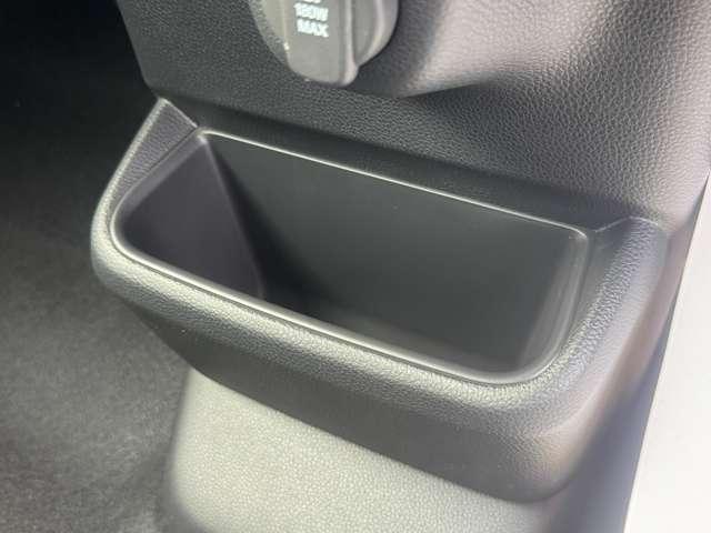 Ｎ－ＢＯＸカスタム ターボ　届出済未使用車　ホンダセンシング　両側パワースライドドア　フルＬＥＤヘッドライト　１５インチアルミホイール　本革巻ステアリングホイール　シートバックテーブル　リアセンターアームレスト　前席シートヒータ（33枚目）
