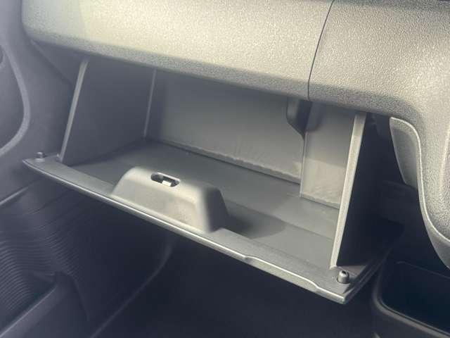 Ｎ－ＢＯＸカスタム ターボ　届出済未使用車　ホンダセンシング　両側パワースライドドア　フルＬＥＤヘッドライト　１５インチアルミホイール　本革巻ステアリングホイール　シートバックテーブル　リアセンターアームレスト　前席シートヒータ（35枚目）