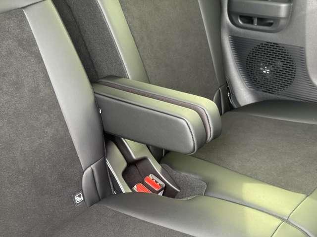 Ｎ－ＢＯＸカスタム ターボ　届出済未使用車　ホンダセンシング　両側パワースライドドア　フルＬＥＤヘッドライト　１５インチアルミホイール　本革巻ステアリングホイール　シートバックテーブル　リアセンターアームレスト　前席シートヒータ（42枚目）