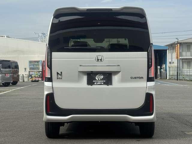 Ｎ－ＢＯＸカスタム ターボ　届出済未使用車　ホンダセンシング　両側パワースライドドア　フルＬＥＤヘッドライト　１５インチアルミホイール　本革巻ステアリングホイール　シートバックテーブル　リアセンターアームレスト　前席シートヒータ（53枚目）