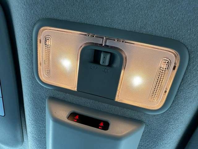 タント Ｘ　届出済未使用車　スマートアシスト　左側パワースライドドア　運転席助手席シートヒーター　電動パーキングブレーキ　オートブレーキホールド　ＵＳＢソケット　フロントセンターアームレスト　シートバックテーブル（26枚目）