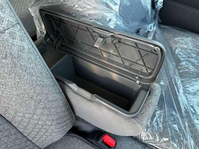 タント Ｘ　届出済未使用車　スマートアシスト　左側パワースライドドア　運転席助手席シートヒーター　電動パーキングブレーキ　オートブレーキホールド　ＵＳＢソケット　フロントセンターアームレスト　シートバックテーブル（36枚目）