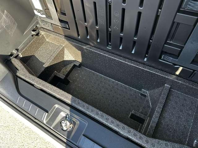 タント Ｘ　届出済未使用車　スマートアシスト　左側パワースライドドア　運転席助手席シートヒーター　電動パーキングブレーキ　オートブレーキホールド　ＵＳＢソケット　フロントセンターアームレスト　シートバックテーブル（49枚目）