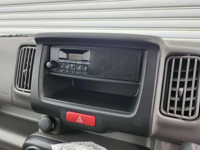 エブリイ ＰＡリミテッド　届出済未使用車　スズキセーフティサポート　両側スライドドア　ＵＳＢ電源ソケット　ＡＭ／ＦＭラジオ　キーレスキー　スペアタイヤ　衝突被害軽減ブレーキ　クリアランスソナー（28枚目）
