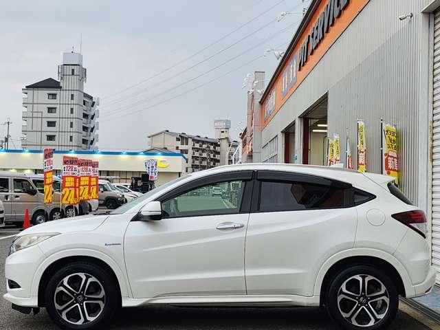 ヴェゼル ハイブリッドZ ユーザー買取車 ナビゲーション フルセグTV ドライブレコーダー ETC バックカメラ 衝突被害軽減ブレーキ クルーズコントロール 電動パーキングブレーキ ブレーキホールド 前席シートヒーター(16枚目)