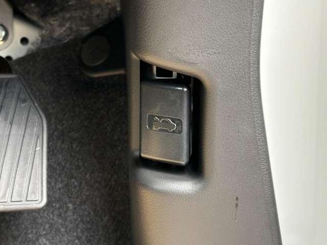 スペーシアカスタム ハイブリッドＸＳターボ　届出済未使用車　両側パワースライドドア　スズキセーフティサポート　電動パーキングブレーキ　ブレーキホールド　ＬＥＤヘッドライト・フォグランプ　オットマン　スリムサーキュレーター　ＵＳＢ電源ソケット（41枚目）