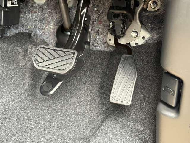 スペーシアカスタム ハイブリッドＸＳターボ　届出済未使用車　両側パワースライドドア　スズキセーフティサポート　電動パーキングブレーキ　ブレーキホールド　ＬＥＤヘッドライト・フォグランプ　オットマン　スリムサーキュレーター　ＵＳＢ電源ソケット（42枚目）