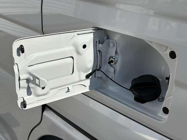 スペーシアカスタム ハイブリッドＸＳターボ　届出済未使用車　両側パワースライドドア　スズキセーフティサポート　電動パーキングブレーキ　ブレーキホールド　ＬＥＤヘッドライト・フォグランプ　オットマン　スリムサーキュレーター　ＵＳＢ電源ソケット（70枚目）