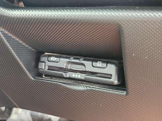 ライズ Ｚ　ワンオーナー車　パノラミックビュモニター　アクセサリーコンセント　前席シートヒーター　ケンウッド９インチメモリーナビ　フルセグＴＶ　ナビ連動前後ドライブレコーダー　ＥＴＣ　純正１７インチアルミホイール（16枚目）