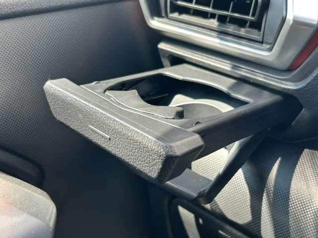 ライズ Ｚ　ワンオーナー車　パノラミックビュモニター　アクセサリーコンセント　前席シートヒーター　ケンウッド９インチメモリーナビ　フルセグＴＶ　ナビ連動前後ドライブレコーダー　ＥＴＣ　純正１７インチアルミホイール（56枚目）