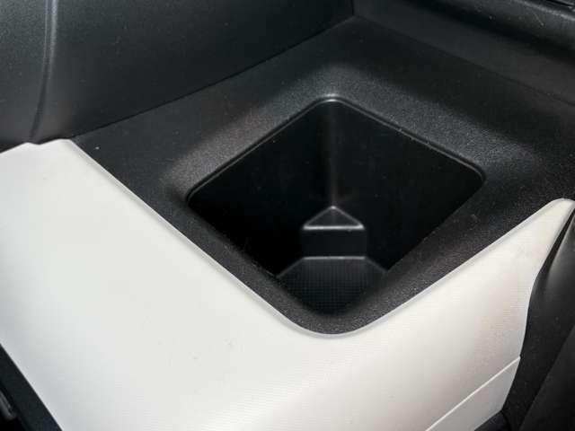 スペーシア ハイブリッドＧ　ユーザー買取車　純正メモリーナビ　フルセグＴＶ　ＥＴＣ２．０　両側スライドドア　プッシュスタート　スマートキー　アイドリングストップ　フルオートエアコン　電動格納式ドアミラー　ハイブリッド車（27枚目）