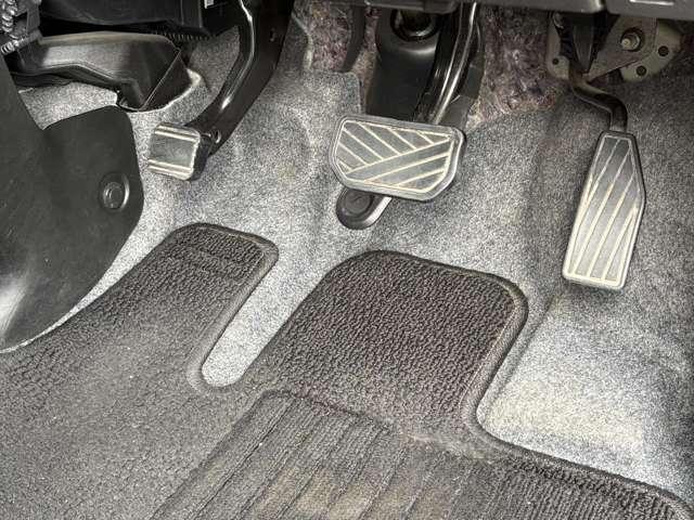 スペーシア ハイブリッドＧ　ユーザー買取車　純正メモリーナビ　フルセグＴＶ　ＥＴＣ２．０　両側スライドドア　プッシュスタート　スマートキー　アイドリングストップ　フルオートエアコン　電動格納式ドアミラー　ハイブリッド車（34枚目）