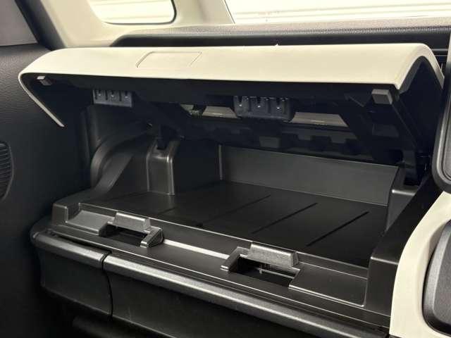 スペーシア ハイブリッドＧ　ユーザー買取車　純正メモリーナビ　フルセグＴＶ　ＥＴＣ２．０　両側スライドドア　プッシュスタート　スマートキー　アイドリングストップ　フルオートエアコン　電動格納式ドアミラー　ハイブリッド車（42枚目）