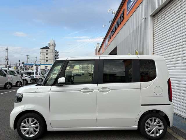 Ｎ－ＢＯＸ ベースグレード　届出済未使用車　パワースライドドア　ホンダセンシング　ＬＥＤヘッドライト　ロールサンシェード　プッシュスタート　電動格納式ドアミラー　電動パーキングブレーキ　ブレーキホールド　シートヒーター（11枚目）