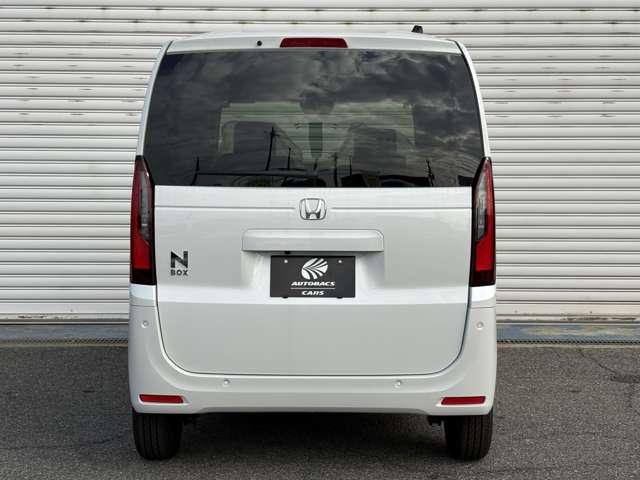 Ｎ－ＢＯＸ ベースグレード　届出済未使用車　パワースライドドア　ホンダセンシング　ＬＥＤヘッドライト　ロールサンシェード　プッシュスタート　電動格納式ドアミラー　電動パーキングブレーキ　ブレーキホールド　シートヒーター（13枚目）