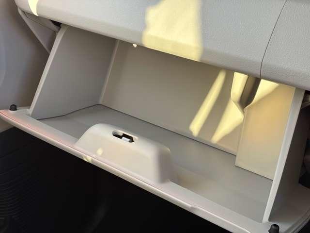 Ｎ－ＢＯＸ ベースグレード　届出済未使用車　パワースライドドア　ホンダセンシング　ＬＥＤヘッドライト　ロールサンシェード　プッシュスタート　電動格納式ドアミラー　電動パーキングブレーキ　ブレーキホールド　シートヒーター（47枚目）