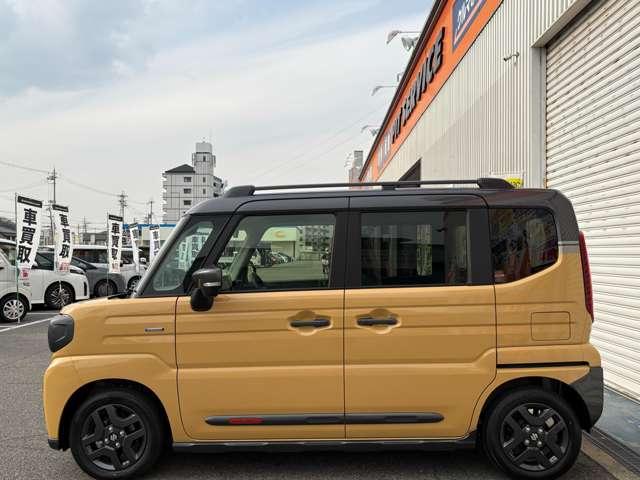 スペーシアギア ハイブリッドＸＺ　ターボ　届出済未使用車　　ナビ　バックカメラ　ＥＴＣ　ドラレコ　フロアマット　ドアバイザー　ボディガラスコーティング　フロントガラス撥水施工　両側パワスラ　オットマン　スリムサーキュレーター　ＨＵＤ（23枚目）