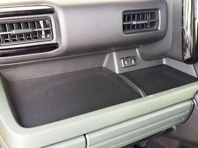 スペーシアギア ハイブリッドＸＺ　ターボ　届出済未使用車　　ナビ　バックカメラ　ＥＴＣ　ドラレコ　フロアマット　ドアバイザー　ボディガラスコーティング　フロントガラス撥水施工　両側パワスラ　オットマン　スリムサーキュレーター　ＨＵＤ（53枚目）