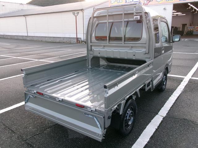 スーパーキャリイ Xリミテッド スズキセフティーサポート/LEDヘッドライト/4WD/リアゲートチェーン/作業灯(24枚目)