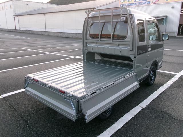 スーパーキャリイ Xリミテッド スズキセフティーサポート/LEDヘッドライト/4WD/リアゲートチェーン/作業灯(30枚目)